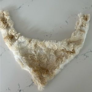 REVERSIBLE furry bandanna